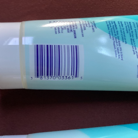 Clean & Clear Deep Action Cream Cleanser Bundle 8.5 fl oz each New - Picture 6 of 7